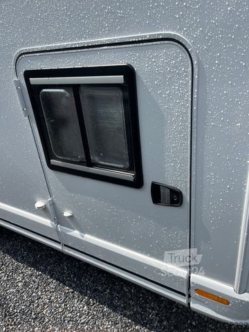 Camping-car semi-intégré KNAUS Sky Wave 700 MEG 4,4t, 160PS, 5-Sitze + Hundebox