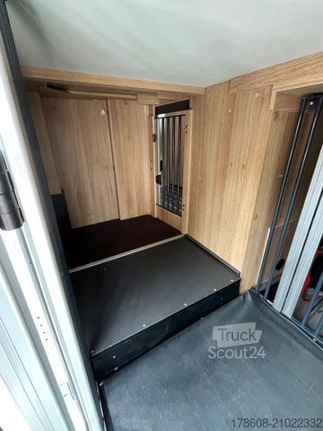 Camping-car semi-intégré KNAUS Sky Wave 700 MEG 4,4t, 160PS, 5-Sitze + Hundebox