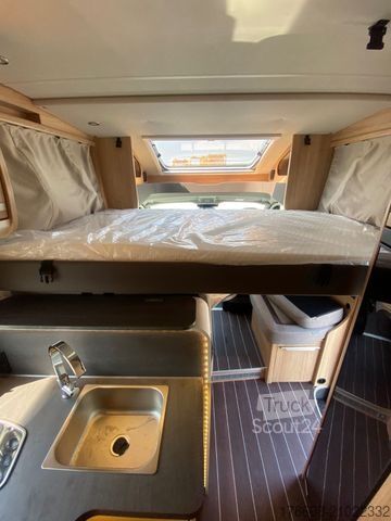 Camping-car semi-intégré KNAUS Sky Wave 700 MEG 4,4t, 160PS, 5-Sitze + Hundebox