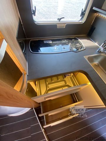 Camping-car semi-intégré KNAUS Sky Wave 700 MEG 4,4t, 160PS, 5-Sitze + Hundebox