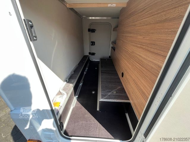 Camping-car semi-intégré WEINSBERG CaraSuite 550 MG 165PS Auto, AHK, nur 5,99 mtr
