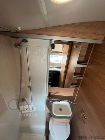 Camping-car semi-intégré WEINSBERG CaraSuite 550 MG 165PS Auto, AHK, nur 5,99 mtr