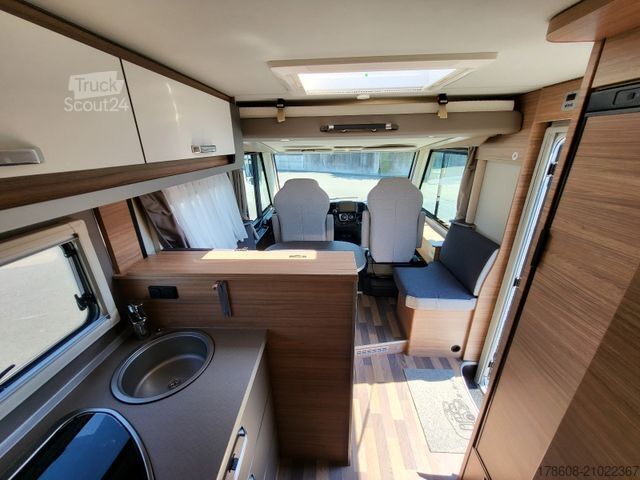 Camping-car intégral WEINSBERG CaraCore 700 MEG, 180PS, Auto, Solar, Alarm TV
