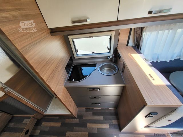 Camping-car intégral WEINSBERG CaraCore 700 MEG, 180PS, Auto, Solar, Alarm TV