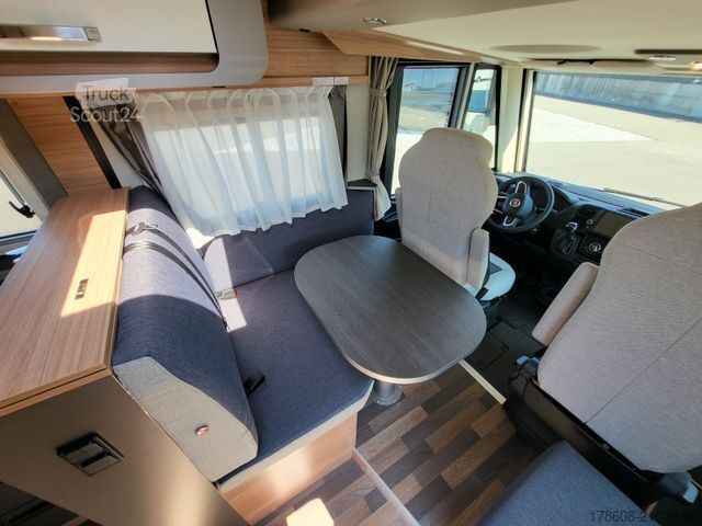 Camping-car intégral WEINSBERG CaraCore 700 MEG, 180PS, Auto, Solar, Alarm TV