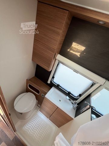 Caravane WEINSBERG CaraOne 480 EU Glattblech, FBH, 17"Alu, viel Zub