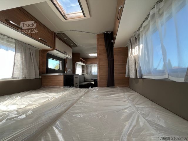 Caravane WEINSBERG CaraOne 480 EU Glattblech, FBH, 17"Alu, viel Zub