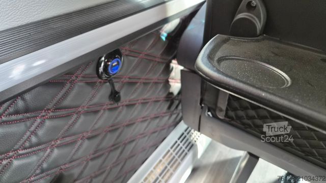 Minibus MERCEDES-BENZ Sprinter 315 Tourer 9 SS  VIP Systemboden Stock