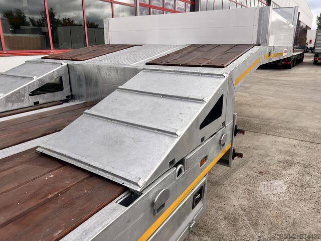 Remorque surbaissée Möslein ST 3  3 Achs Satteltieflader neu
