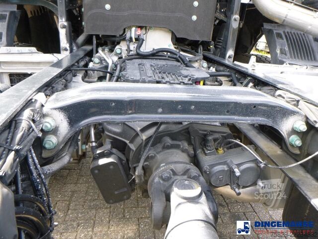 Fahrgestell mit Fahrerhaus M.A.N. TGS 33.360 6x4 chassis Euro 2 new/unused
