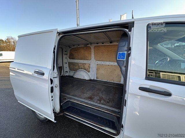 Minibus MERCEDES-BENZ eVito 111 Kasten Lang+Navi+Klima+