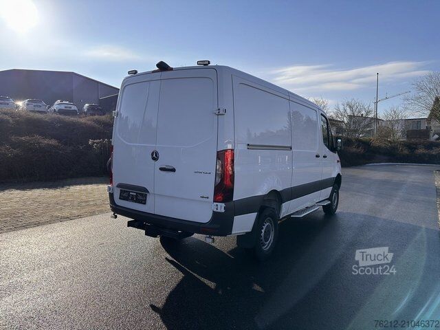 Fourgon tôlé MERCEDES-BENZ Sprinter 319 CDI Kasten+4x4+AHK 3,0t+Kamrea+