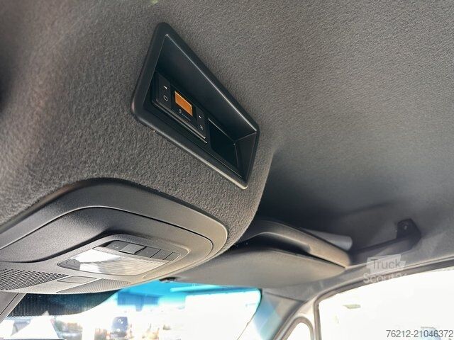 Fourgon tôlé MERCEDES-BENZ Sprinter 319 CDI Kasten+4x4+AHK 3,0t+Kamrea+