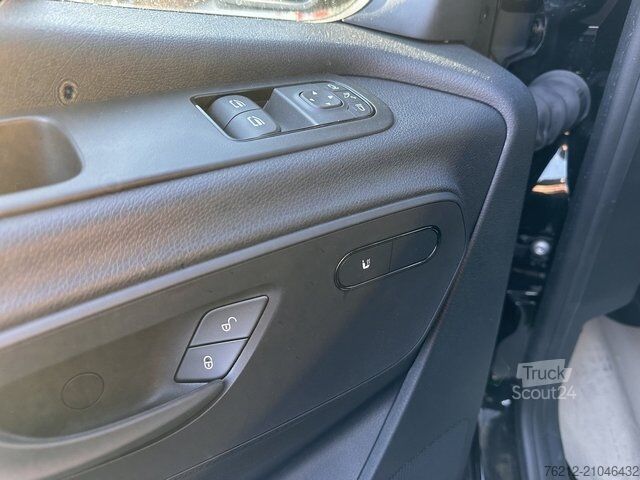 Fourgon tôlé MERCEDES-BENZ Sprinter 319 CDI+Möbelkoffer+LED+Treppe+Kamera+