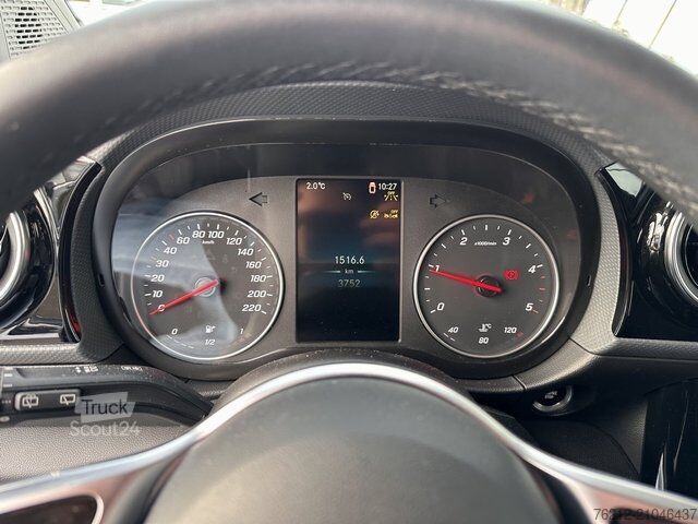 Minibus MERCEDES-BENZ T 180 d STYLE+LED+Navi+Klima+Kamera+Tempomat+