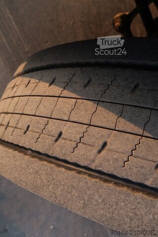 Abrollkipper Mercedes-Benz 2546 L 6x2 Nachlauflenkachse