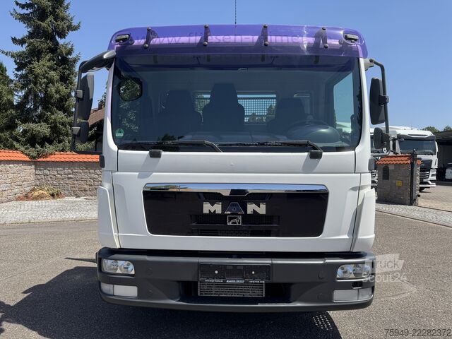 TGL 8.220 Meiller 3-vejs tipper, 2x anhængertræk (AHK) MAN TGL 8.220 Meiller 3. S.-Kipper, 2x AHK