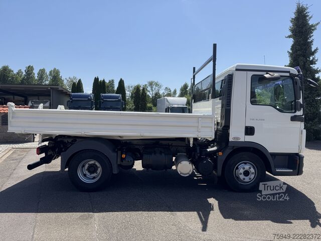 TGL 8.220 Meiller 3-vejs tipper, 2x anhængertræk (AHK) MAN TGL 8.220 Meiller 3. S.-Kipper, 2x AHK