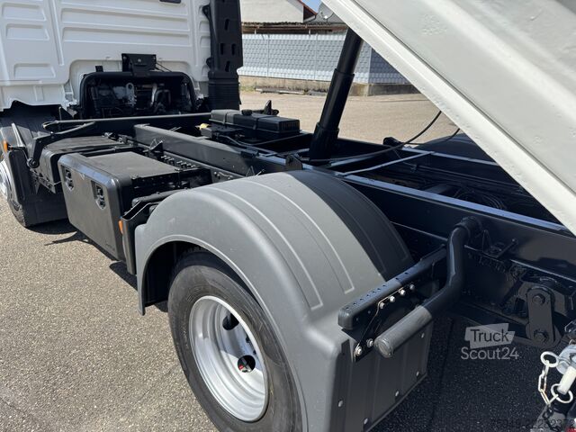 TGL 8.220 Meiller 3-vejs tipper, 2x anhængertræk (AHK) MAN TGL 8.220 Meiller 3. S.-Kipper, 2x AHK