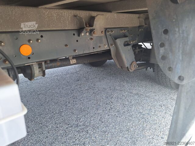 Фургон от шперплат със задна платформа Iveco Eurocargo ML75E19P