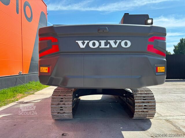 Tela-alustainen kaivinkone Volvo EC 350 ENL HYDRAULIC CAB RISER / CENTRAL LUBRIC...
