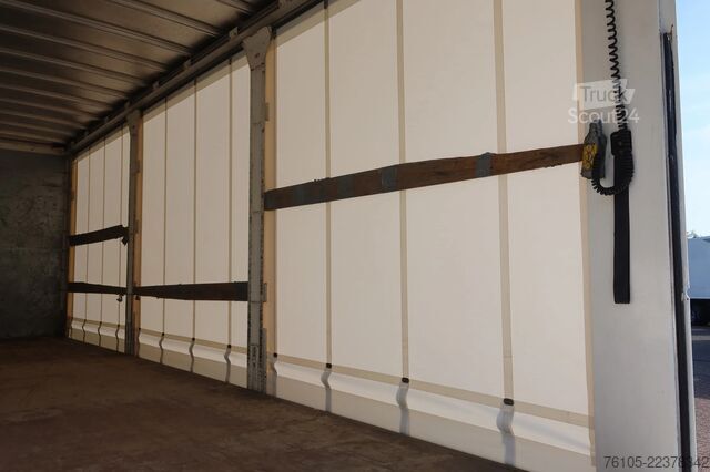 Schiebeplane DAF LF 250 LF250 FA Schuifzeil +Dhollandia 1500 kg