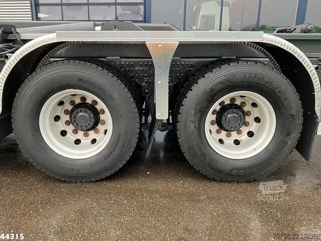  Volvo FMX 540 8x4 Euro 6 Hiab 28 Tonmeter laadkraan