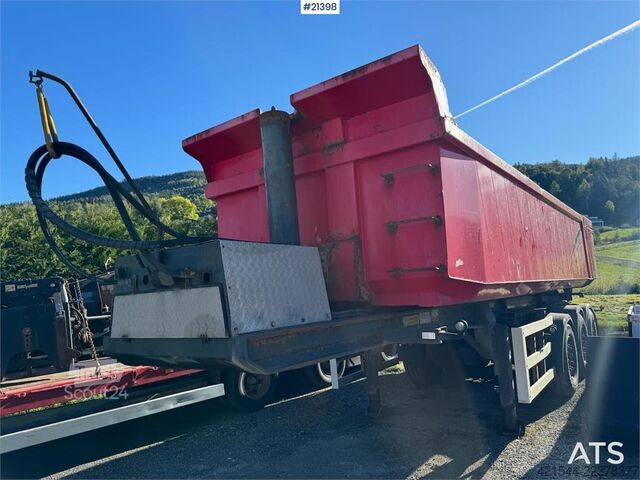  Maur Tip trailer