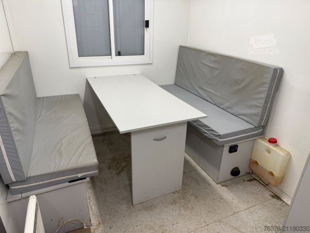 Perävaunu BLYSS Langläufer Heizung/Diesel WC Küche/ Lithium Batt