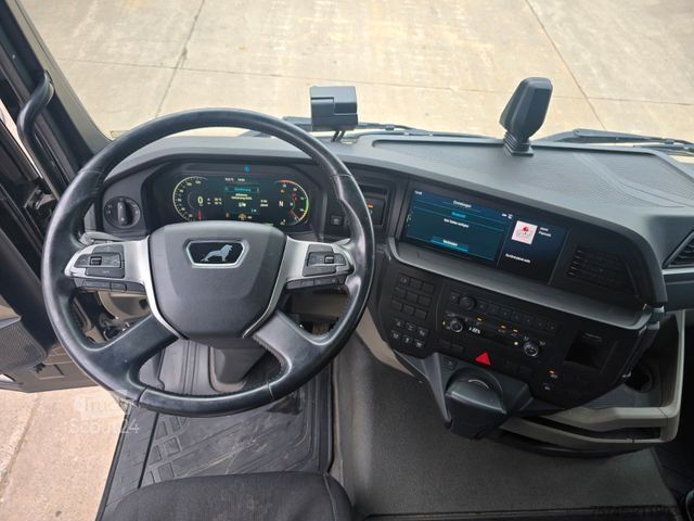 Camion forestier MAN TGS 33.520*TAJFUN HOLZLADEKRAN-FUNK*STAHLSCHEMEL