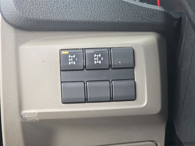 Camion forestier MAN TGS 33.520*TAJFUN HOLZLADEKRAN-FUNK*STAHLSCHEMEL