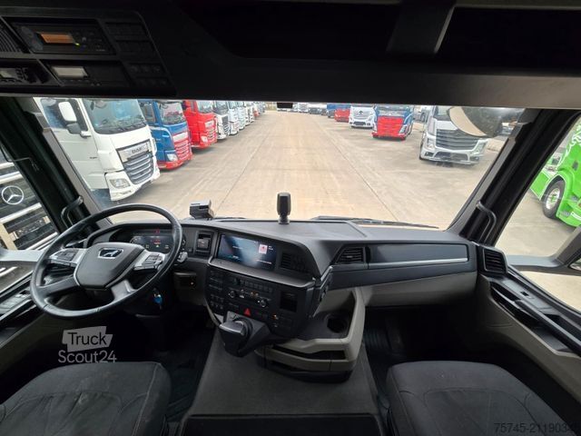 Camion forestier MAN TGS 33.520*TAJFUN HOLZLADEKRAN-FUNK*STAHLSCHEMEL