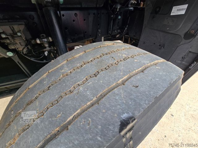 Camion forestier MAN TGS 33.520*TAJFUN HOLZLADEKRAN-FUNK*STAHLSCHEMEL