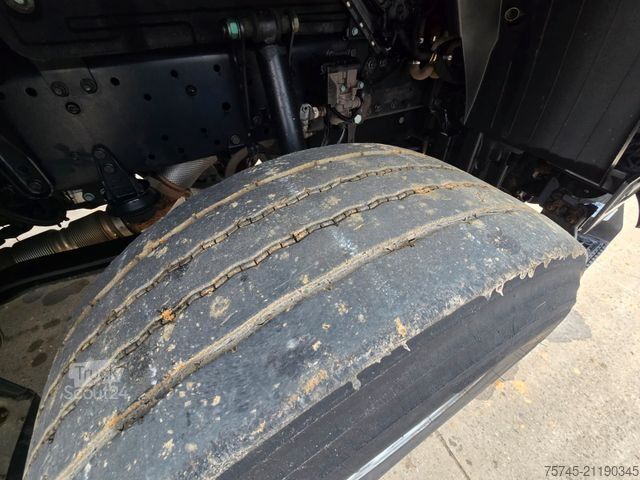 Camion forestier MAN TGS 33.520*TAJFUN HOLZLADEKRAN-FUNK*STAHLSCHEMEL