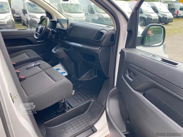 Magas és hosszú dobozos teherautó FIAT Scudo L3 Aut. Carplay. Navi. Klima. PDC
