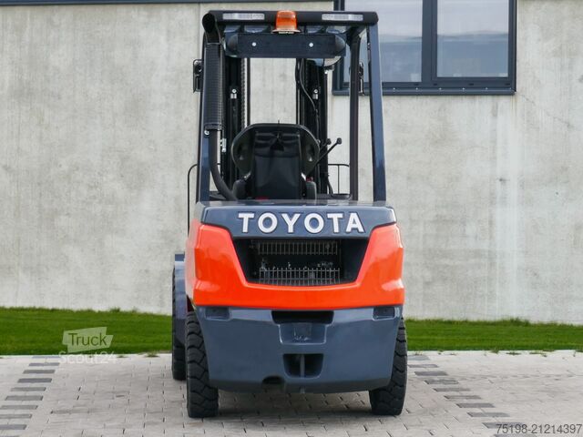Diesel forklift Toyota 52-8FDJF35