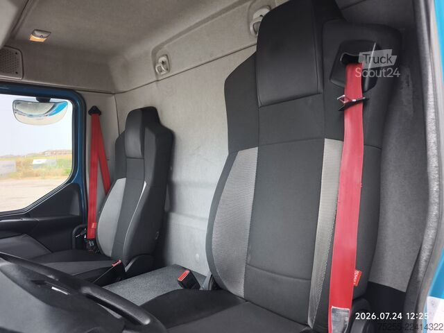 Camion caisson RENAULT 12.210 D EURO 6