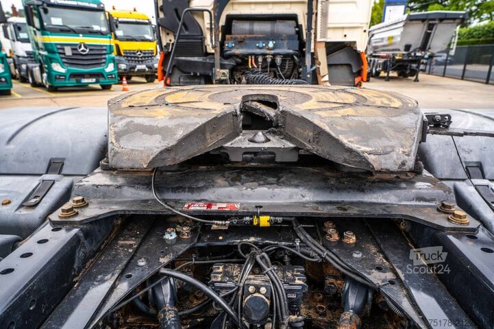 Standard tractor MAN TGX 33.560 XLX BLS+BIG AXLES+INTARDER