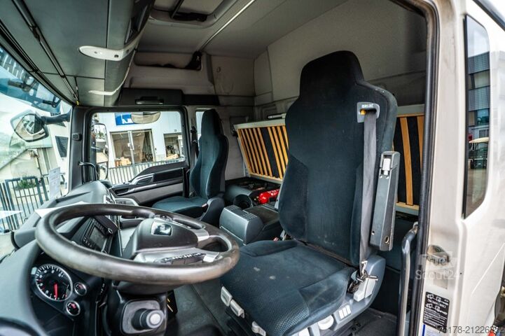 Standard tractor MAN TGX 33.560 XLX BLS+BIG AXLES+INTARDER