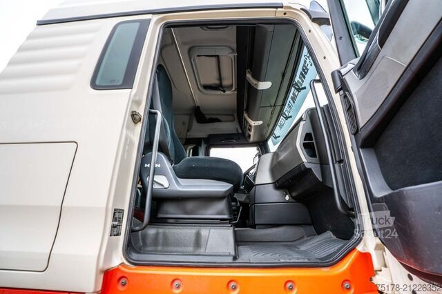 Standaard-SZM MAN TGX 33.560 XLX BLS+BIG AXLES+INTARDER