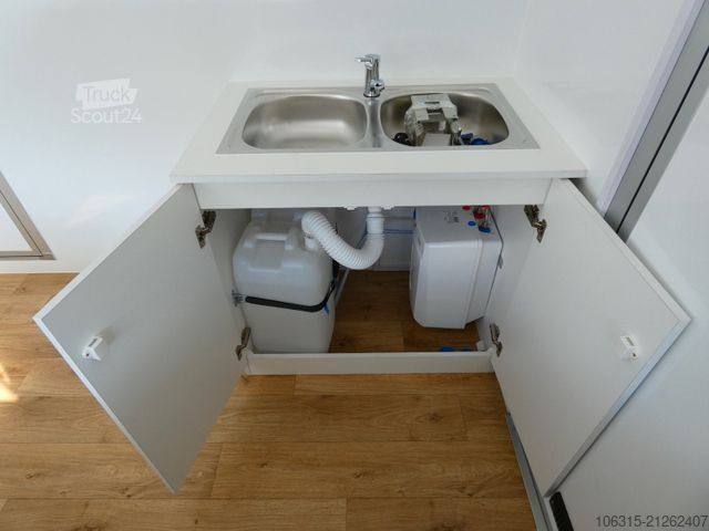 Árusító utánfutó HOFMANN Verkaufsanhänger VH13251 möbliert Aero Bug/Heck