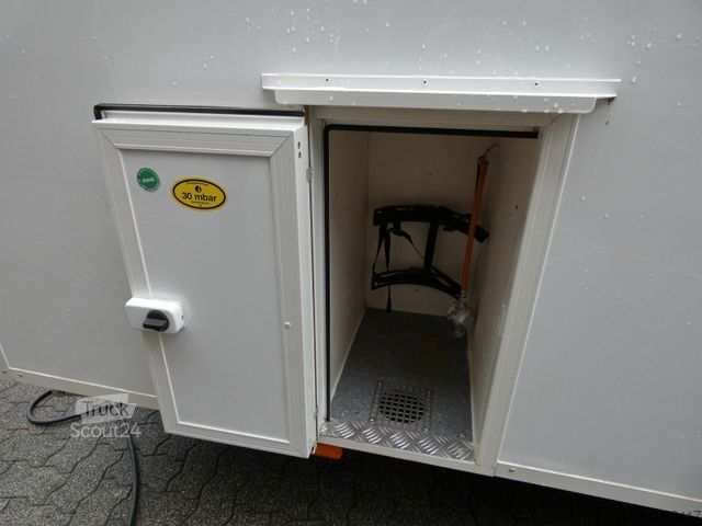 Árusító utánfutó HOFMANN Kühltheke Käse Wurst Fleisch VHS450