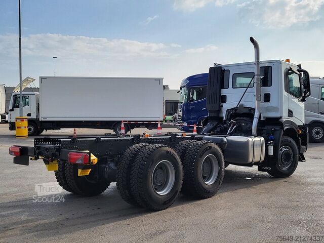Spezial-LKW Iveco-Magirus X-Way AD300X46Z 6x4 X-Way AD300X46Z 6x4, Retarder, Navi, Mulde ca. 11m³