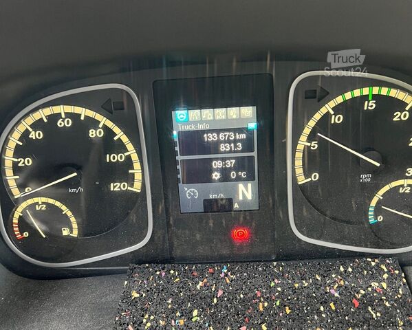 Chasis de camión Mercedes-Benz Atego 1323 A 4x4 Atego 1323 A 4x4, 2x AHK