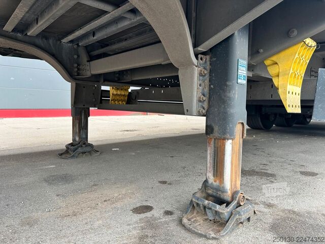 Semiremorcă deschisă cu prelată SCHMITZ CARGOBULL SCB*S3T MegaTrailer Curtainsider Edscha