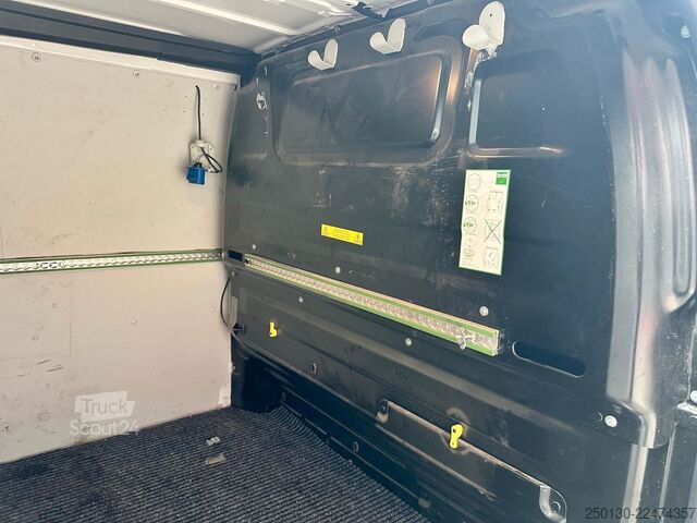 Duba panelată PEUGEOT Expert Kasten Premium L3