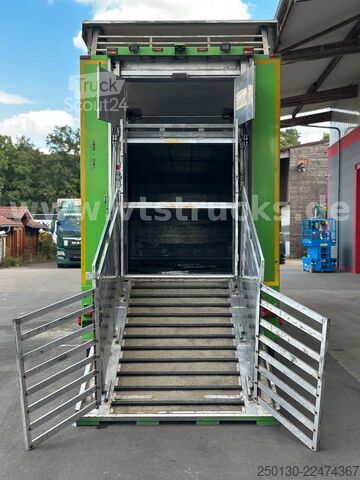 Camion pentru transport bovine MAN TGX 26.440 6x2 3.Stock Cuppers, Lenk-/Lift