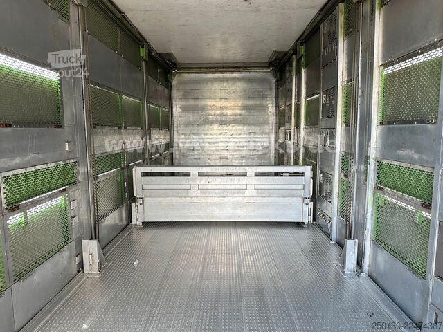 Camion pentru transport bovine MAN TGX 26.440 6x2 3.Stock Cuppers, Lenk-/Lift
