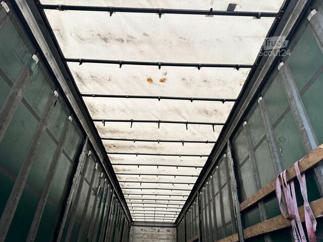 Semiremorcă deschisă cu prelată SCHMITZ CARGOBULL SCB*S3T MegaTrailer Curtainsider Edscha