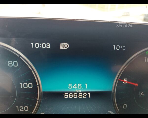 Cassone intercambiabile con struttura a box MERCEDES-BENZ Actros 5 distribuzione 25 6x2 - Actros 5 distribuzione 2545 L 6x2